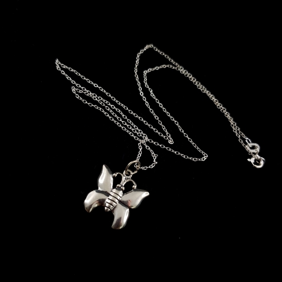 Butterfly pendant necklace in sterling silver dainty layer necklace - Picture 8 of 12